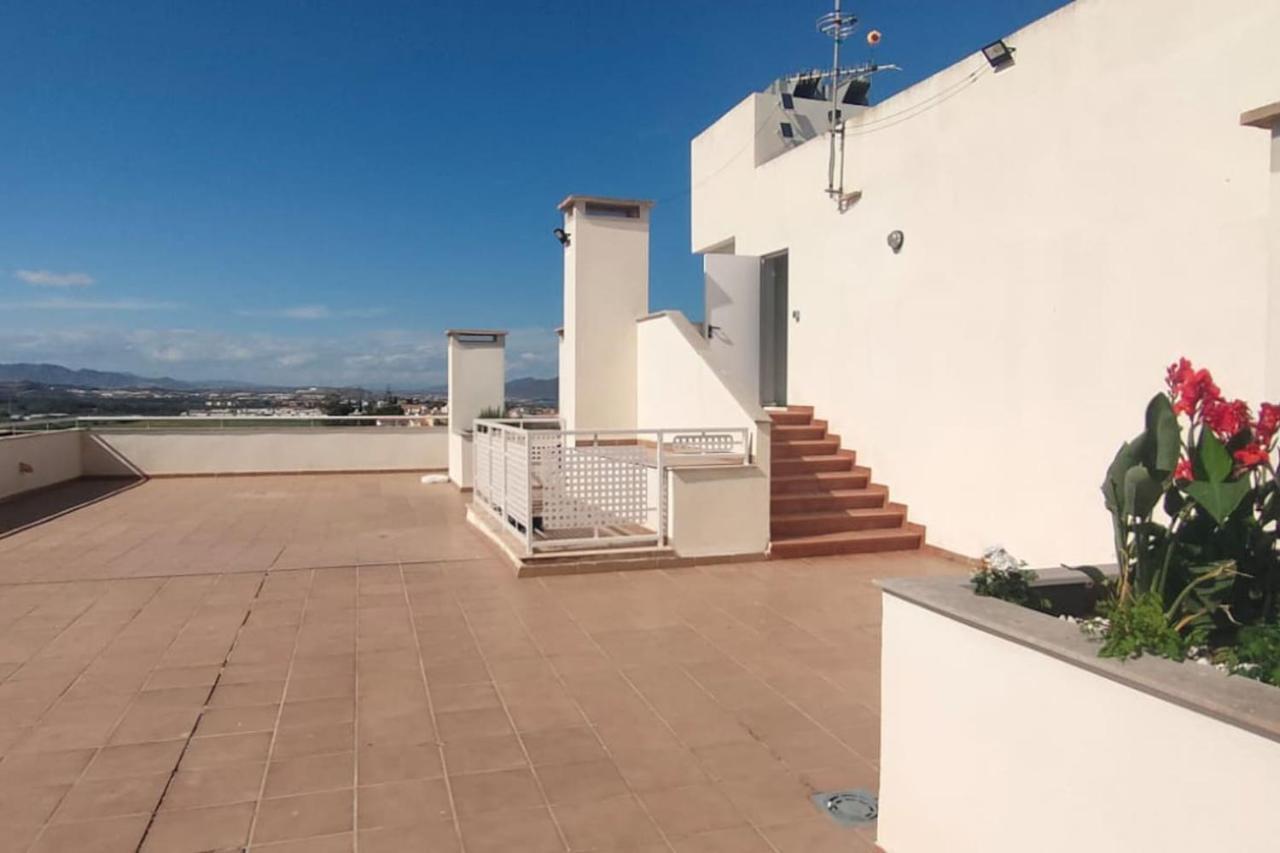Apartamento Con Piscina Cerca De La Playa 加鲁查 外观 照片